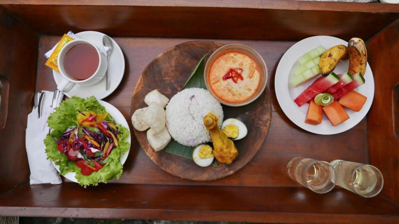 อายม ชวา วิลเลจ Villa Surakarta  ภายนอก รูปภาพ