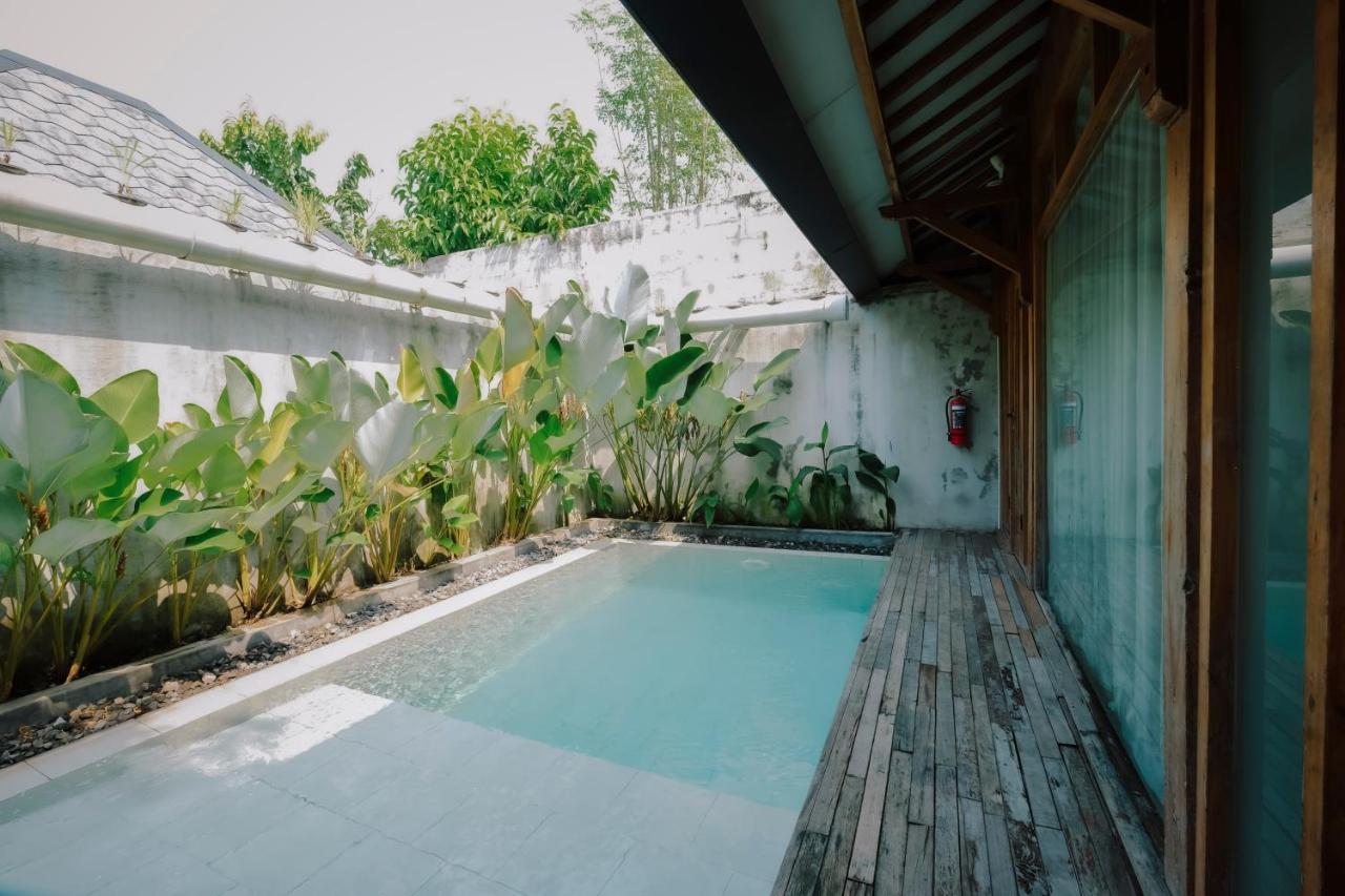 อายม ชวา วิลเลจ Villa Surakarta  ภายนอก รูปภาพ