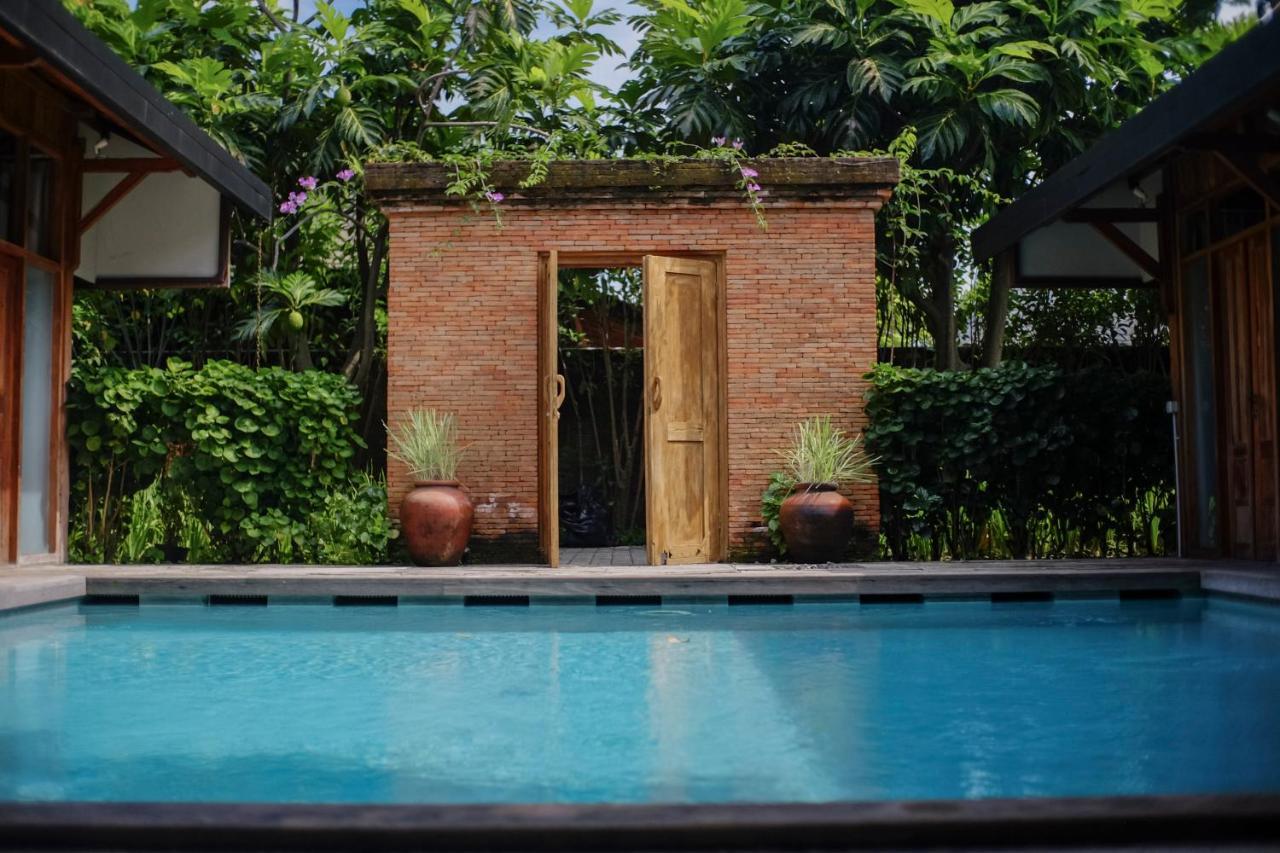 อายม ชวา วิลเลจ Villa Surakarta  ภายนอก รูปภาพ