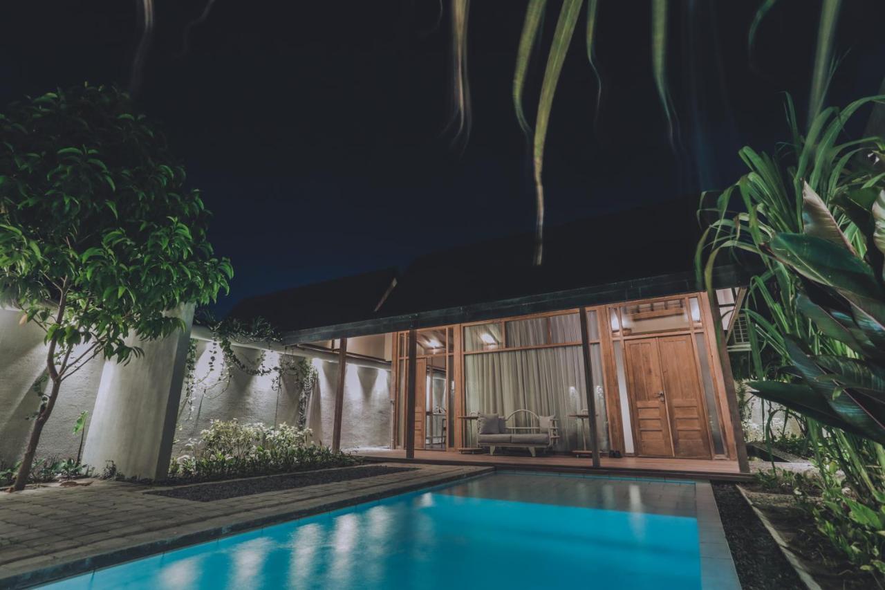 อายม ชวา วิลเลจ Villa Surakarta  ภายนอก รูปภาพ